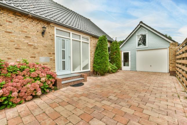 Block Paving Restorer in Willenhall WV13 2